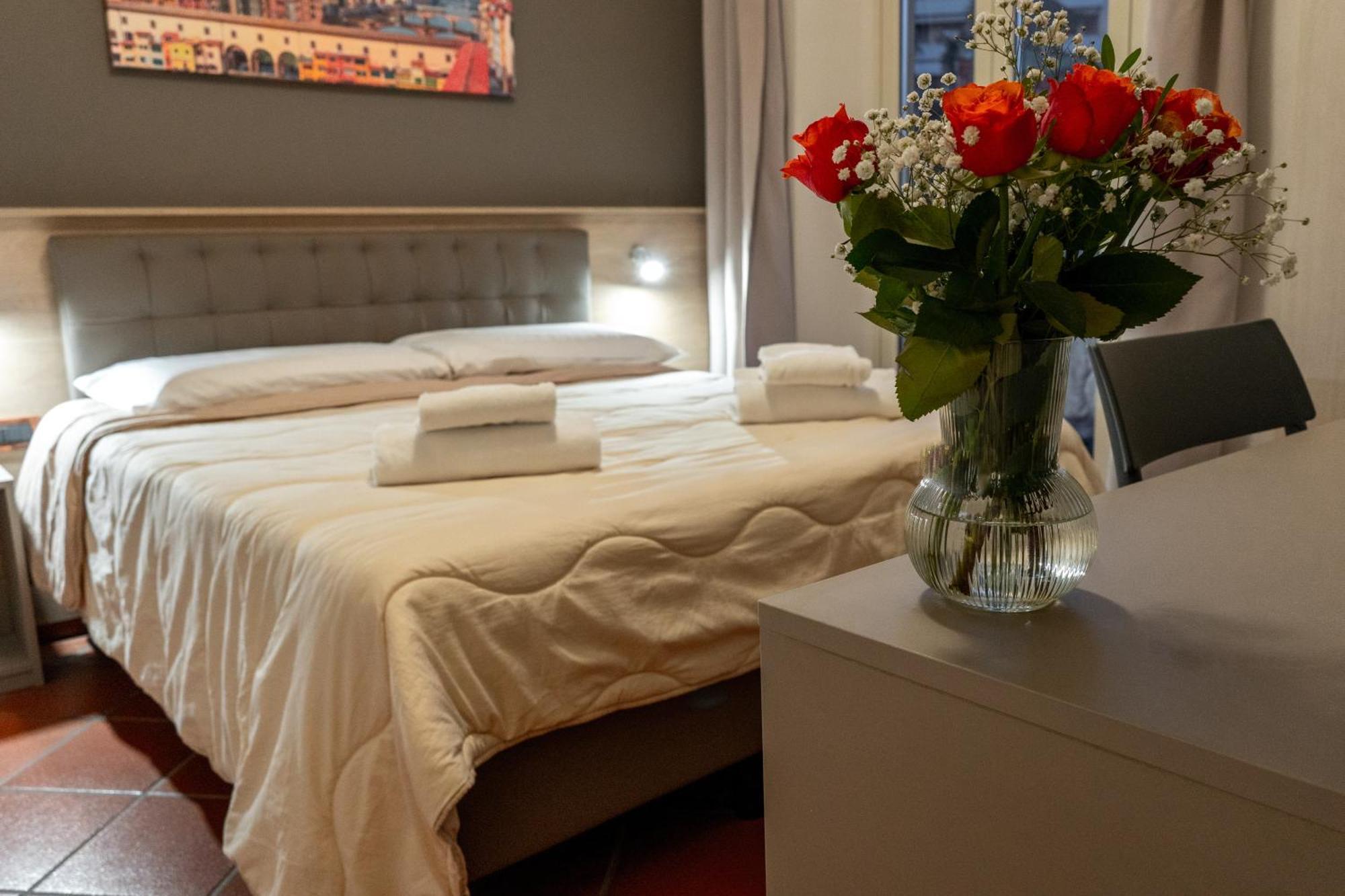 La Rosa Di Firenze B&B Экстерьер фото